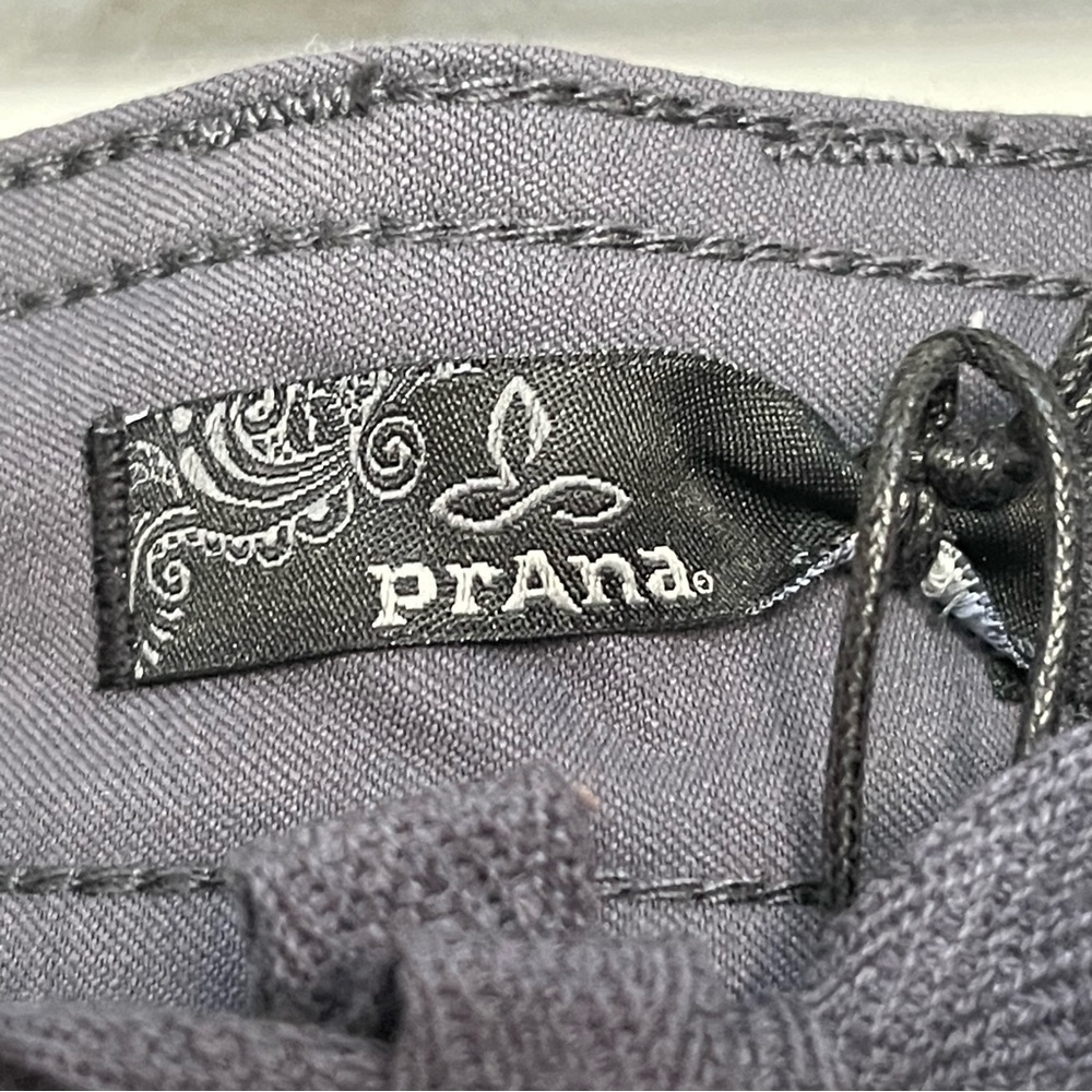 Prana Halle Pant Short Inseam in Coal size 12 - Picture 5 of 10